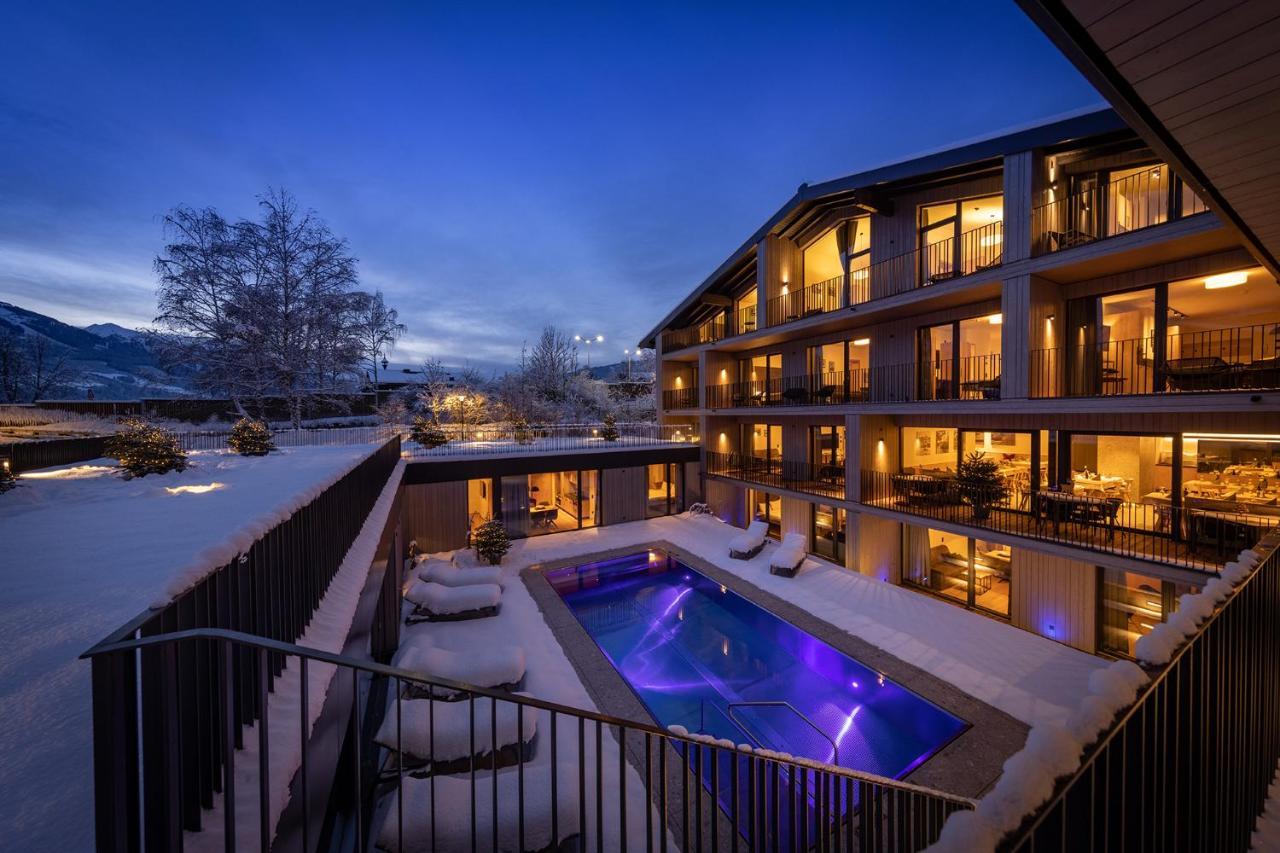 Emma Deluxe Aparthotel in Fürth-Piesendorf bei Kaprun Exterior foto