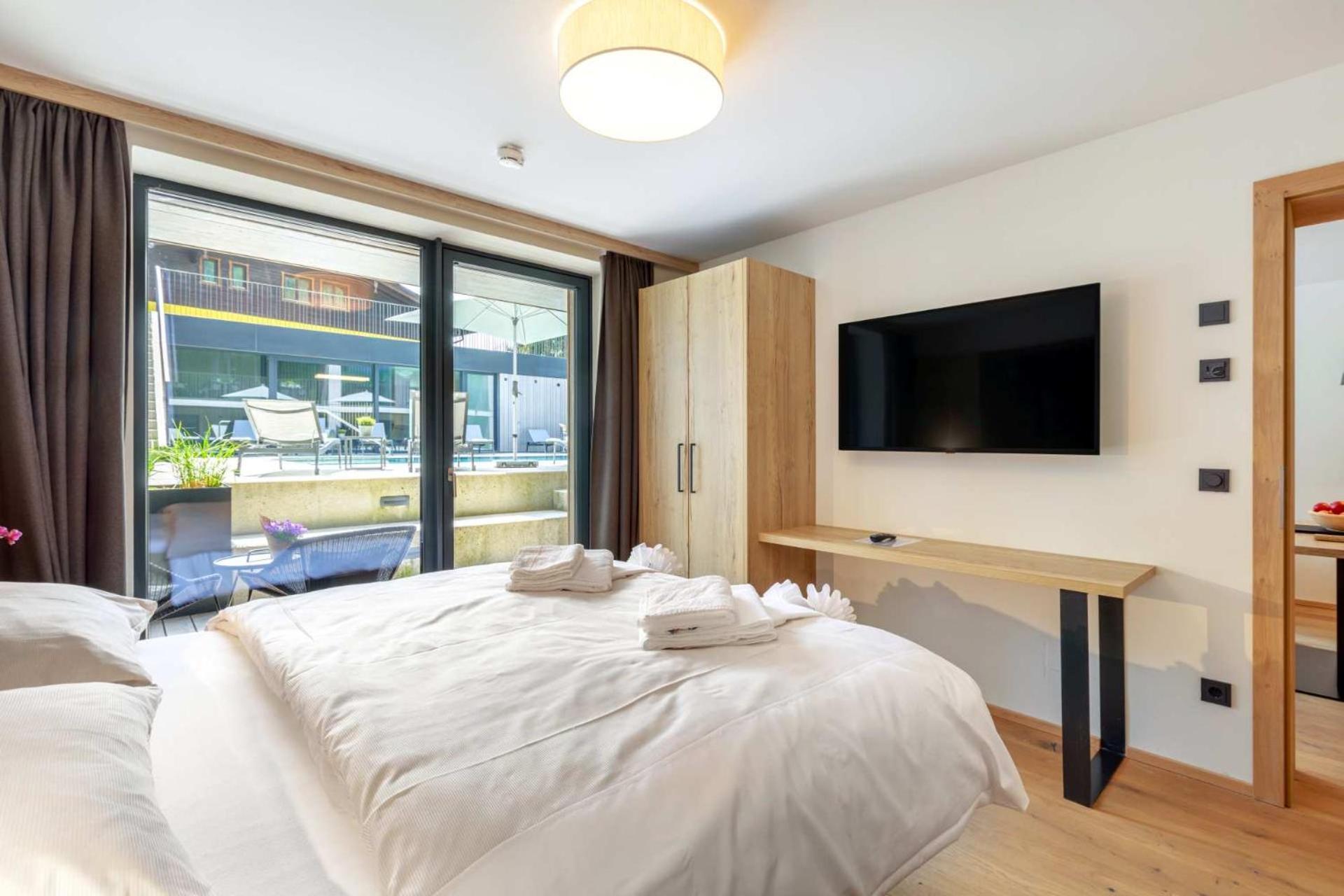 Emma Deluxe Aparthotel in Fürth-Piesendorf bei Kaprun Zimmer foto