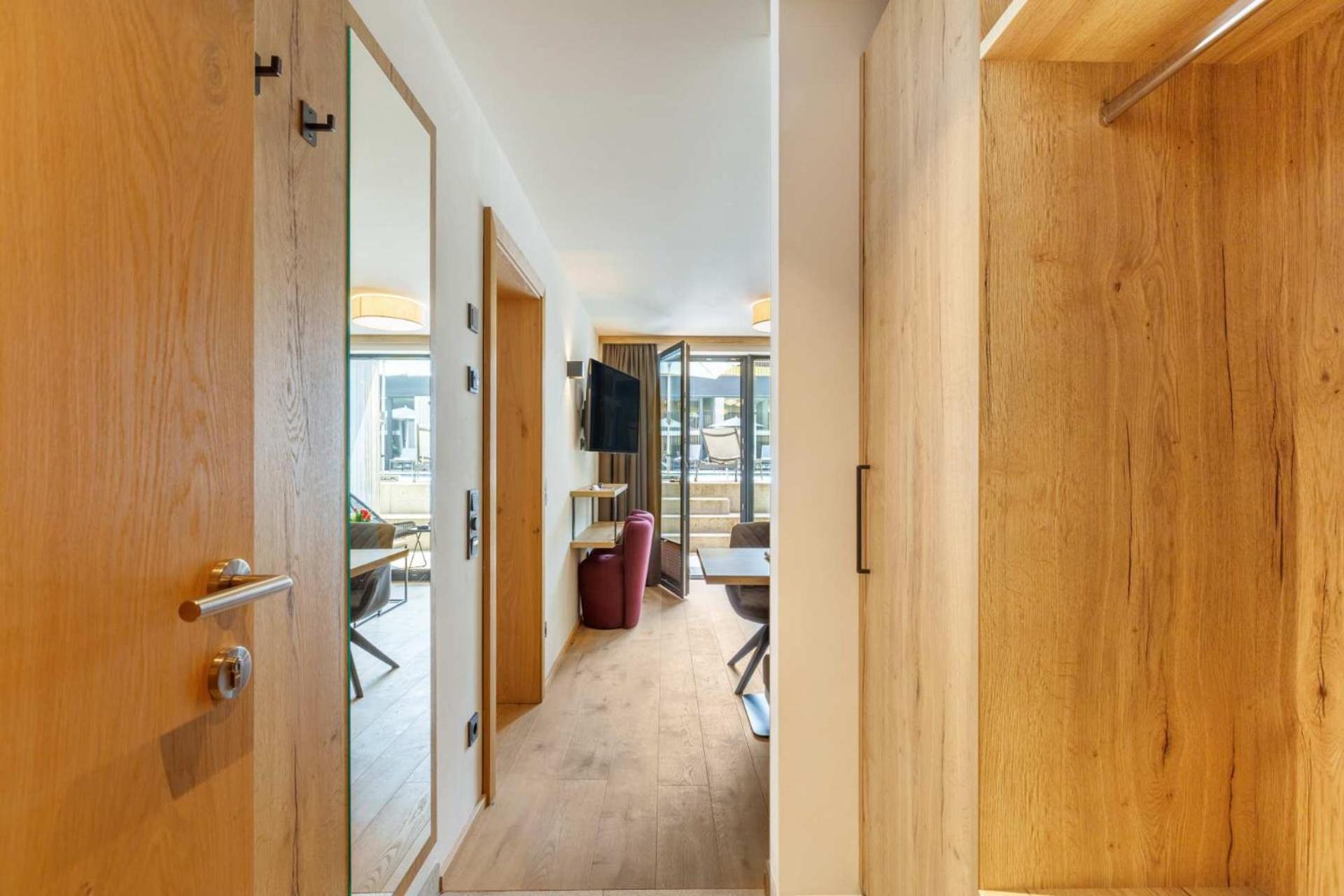 Emma Deluxe Aparthotel in Fürth-Piesendorf bei Kaprun Zimmer foto