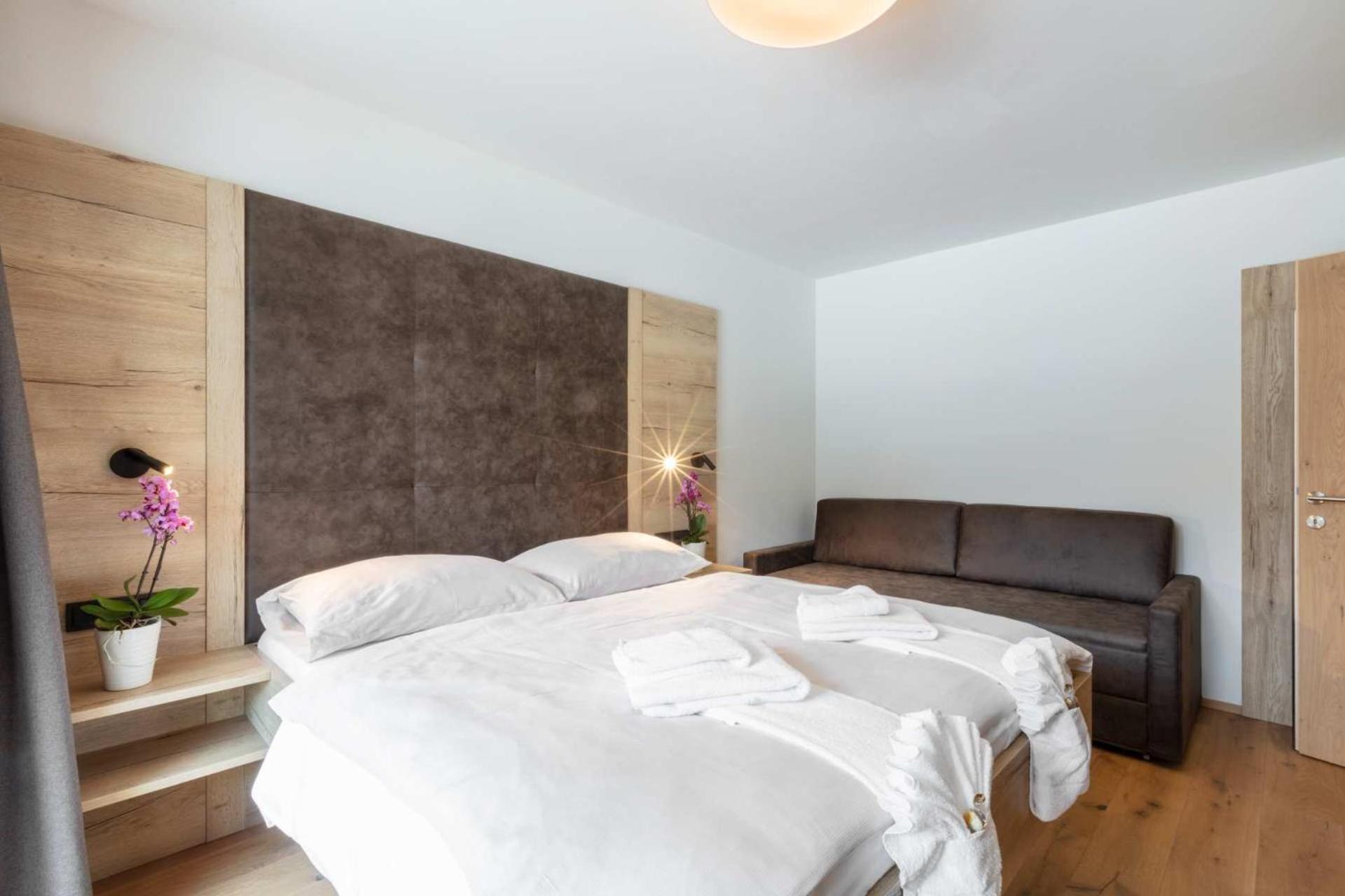 Emma Deluxe Aparthotel in Fürth-Piesendorf bei Kaprun Zimmer foto