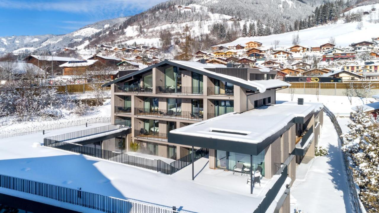 Emma Deluxe Aparthotel in Fürth-Piesendorf bei Kaprun Exterior foto